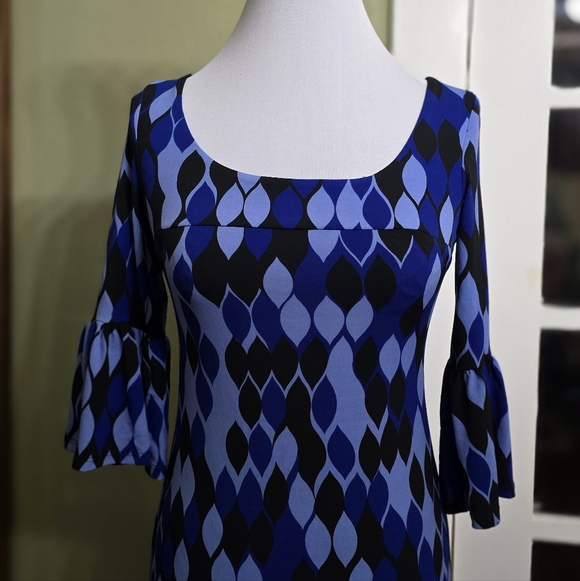 💕Cute Dress 💕 - Picture 4 of 8